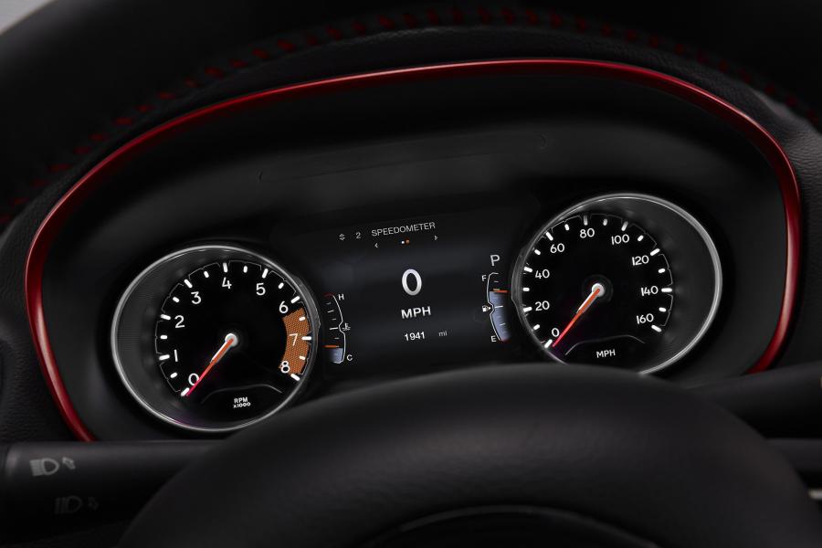 Панель приборов Jeep Compass Trailhawk 2017 года  (NA) (фото 33 из 51)